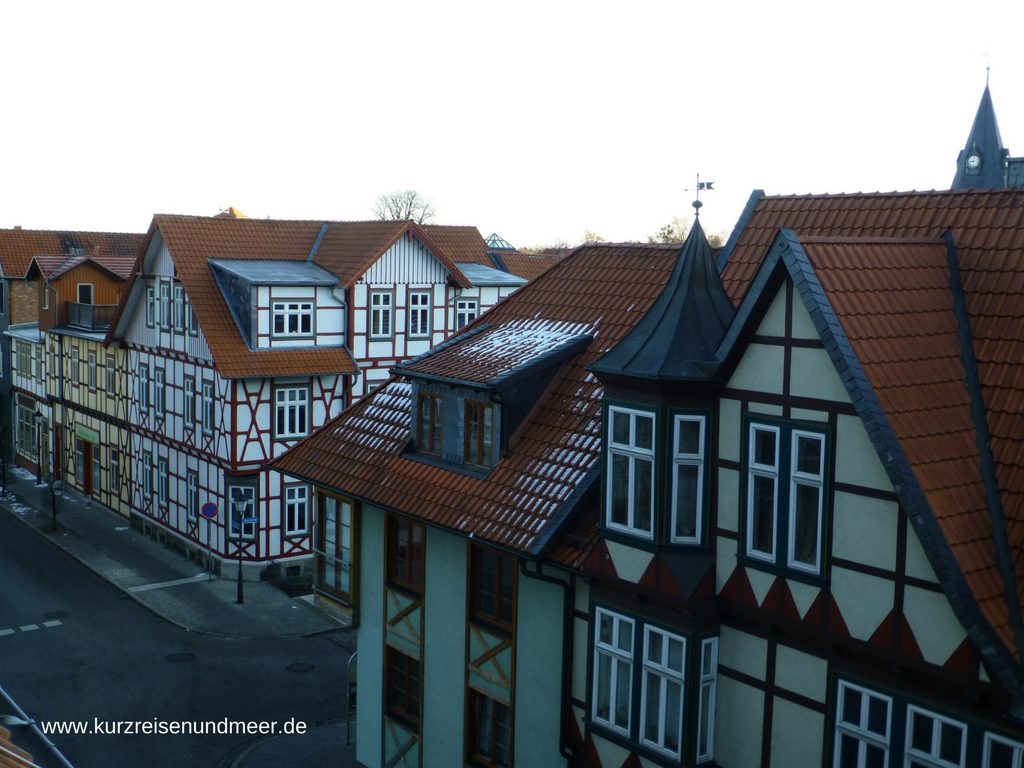 Das Bild zeigt den Blick aus unserem Zimmer auf Häuser in Wernigerode (Harz).